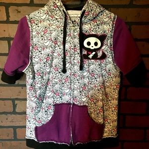 Skelanimals short sleeved hoodie